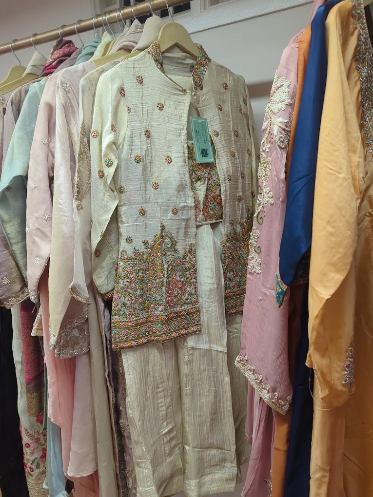 Store View 5
